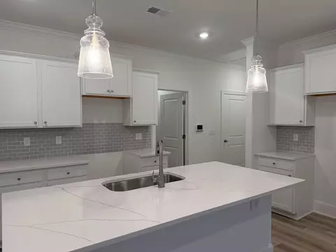 Kitchen - 174 Westfield Cir, Conway, SC 29526 photo 2 of 2