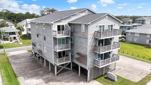 1208 S Ocean Blvd #I, North Myrtle Beach, SC 29582