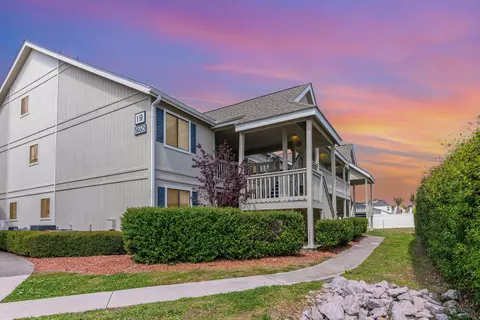1860 Auburn Ln #19E, Surfside Beach, SC 29575