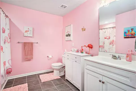Bath - 593 Heritage Downs Dr, Conway, SC 29526 photo 2 of 3