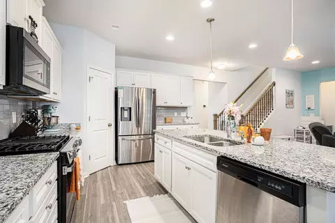 Kitchen - 593 Heritage Downs Dr, Conway, SC 29526 photo 3 of 3
