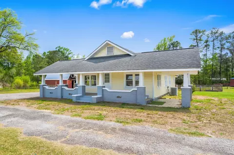 690 Mcnabb Short Cut Rd, Loris, SC 29569