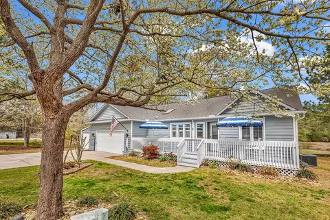 2214 Dykman Cir, Little River, SC 29566
