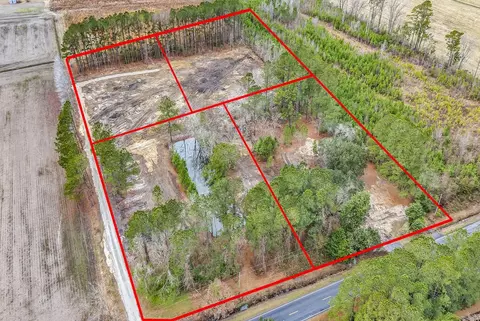 3930 Red Bluff Rd, Loris, SC 29569