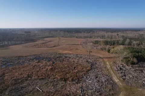 711 Cade Rd, Lake City, SC 29560