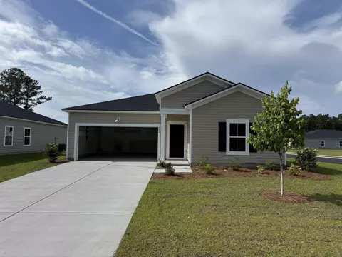 600 Runaway Train Dr, Loris, SC 29569