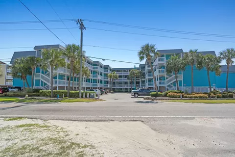 720 N Waccamaw Dr #113, Murrells Inlet, SC 29576