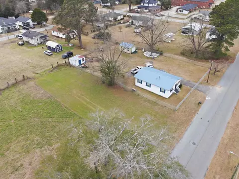 710 Mechanic St, Florence, SC 29506 photo 2