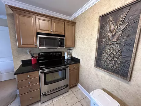 Kitchen - 175 Georges Bay Rd, Surfside Beach, SC 29575 photo 8 of 9
