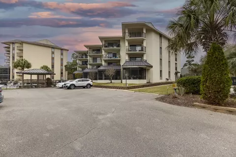 307 74th Ave N #2D, Myrtle Beach, SC 29572