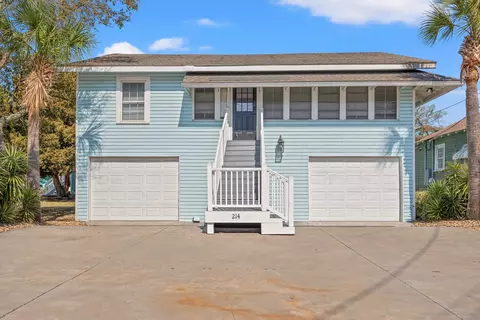 214 2nd Ave S, North Myrtle Beach, SC 29582