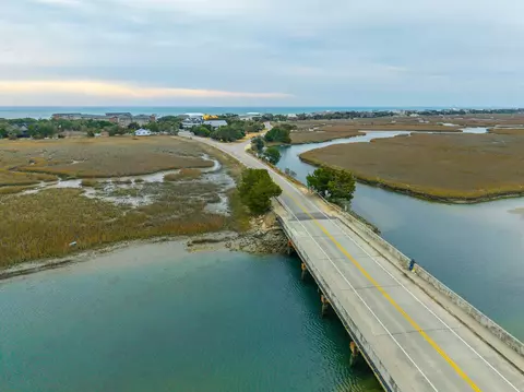 View/Area - 44 Hook Dr, Pawleys Island, SC 29585 photo 8 of 11