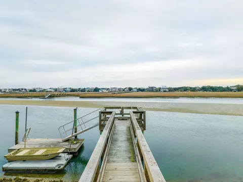 View/Area - 44 Hook Dr, Pawleys Island, SC 29585 photo 4 of 11
