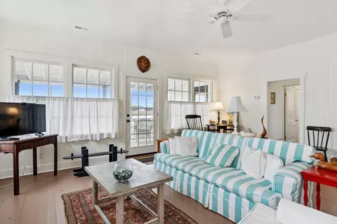 Living - 44 Hook Dr, Pawleys Island, SC 29585 photo 5 of 5