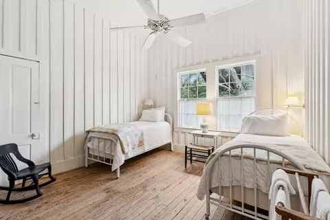 Bedroom - 44 Hook Dr, Pawleys Island, SC 29585 photo 5 of 17