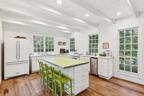 Kitchen - 44 Hook Dr, Pawleys Island, SC 29585 photo 1 of 6