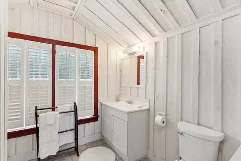Bath - 44 Hook Dr, Pawleys Island, SC 29585 photo 5 of 9