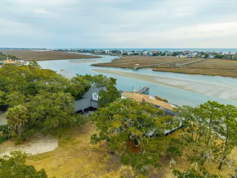 View/Area - 44 Hook Dr, Pawleys Island, SC 29585 photo 7 of 11