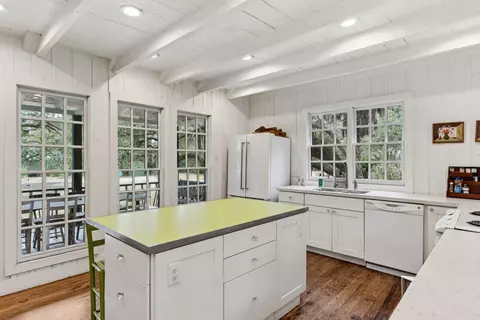 Kitchen - 44 Hook Dr, Pawleys Island, SC 29585 photo 2 of 6