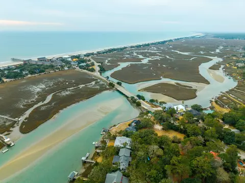 View/Area - 44 Hook Dr, Pawleys Island, SC 29585 photo 10 of 11