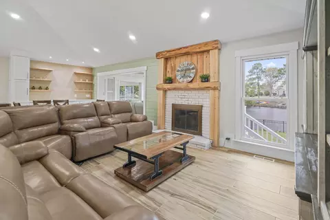 Living - 718 7th Ave N, Surfside Beach, SC 29575 photo 2 of 4