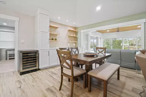 Dining - 718 7th Ave N, Surfside Beach, SC 29575 photo 1 of 2
