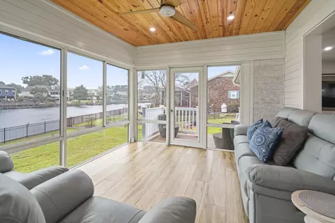 Exterior - 718 7th Ave N, Surfside Beach, SC 29575 photo 5 of 10