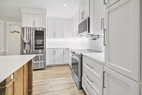 Kitchen - 718 7th Ave N, Surfside Beach, SC 29575 photo 7 of 9
