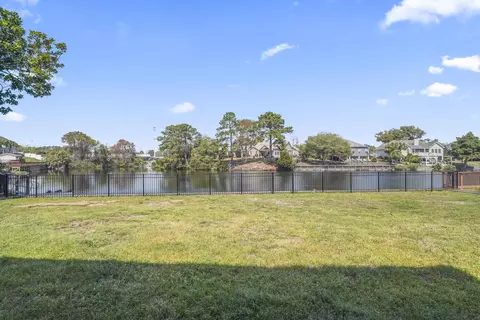 View/Area - 718 7th Ave N, Surfside Beach, SC 29575 photo 6 of 9