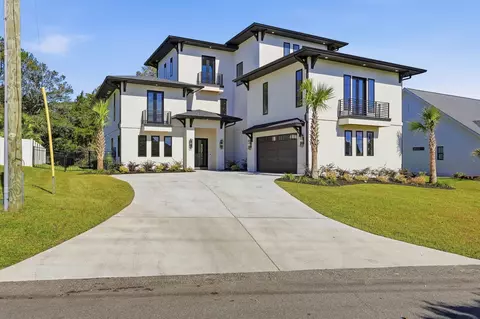 918 Strand Ave, North Myrtle Beach, SC 29582