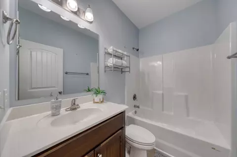 Bath - 507 Whiddy Loop, Conway, SC 29526 photo 3 of 3