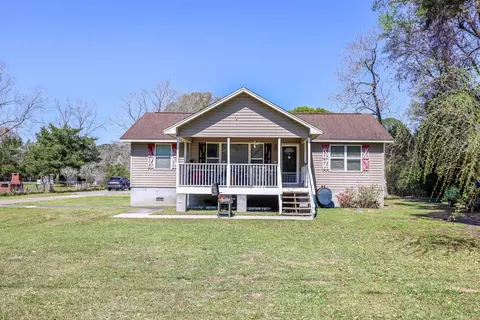 57 Jacobs Ave, Georgetown, SC 29440