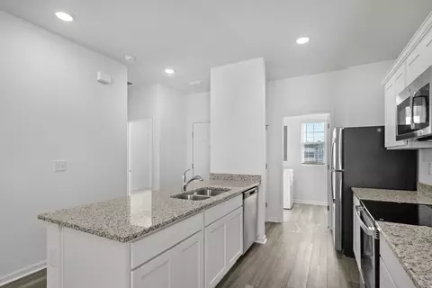 Kitchen - 476 Castillo Dr, Loris, SC 29569 photo 1 of 2