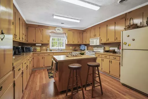 Kitchen - 417 Frederick Dr, Georgetown, SC 29440 photo 1 of 5