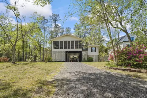 417 Frederick Dr, Georgetown, SC 29440