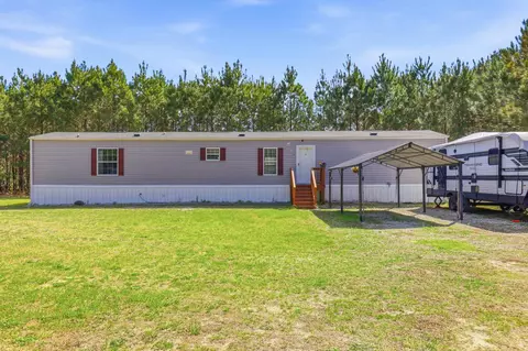 6349 Olga Ln, Loris, SC 29569