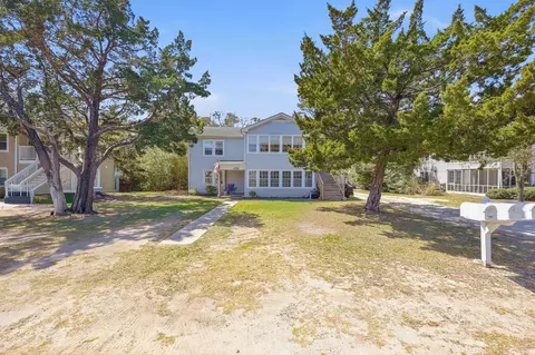 207 5th Ave N, North Myrtle Beach, SC 29582