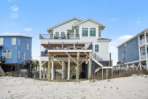 721 S Waccamaw Dr, Murrells Inlet, SC 29576