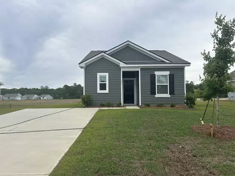 487 Castillo Dr, Loris, SC 29569