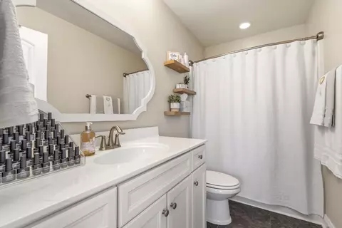 Bath - 641 Mirella Loop, Myrtle Beach, SC 29579 photo 2 of 3