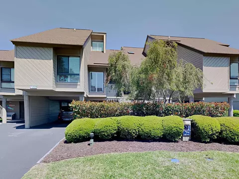 210 Heron Marsh Dr #74, Pawleys Island, SC 29585