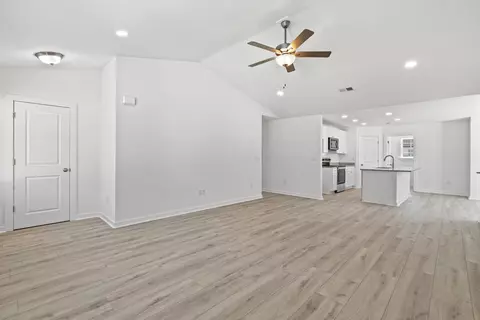 Living - 2832 Biscane Ct, Conway, SC 29527 photo 2 of 3