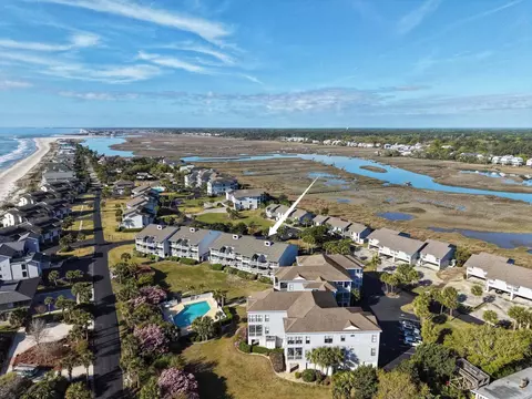 61 Inlet Point Dr #17A, Pawleys Island, SC 29585