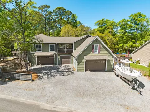 86 Lake Trl, Pawleys Island, SC 29585