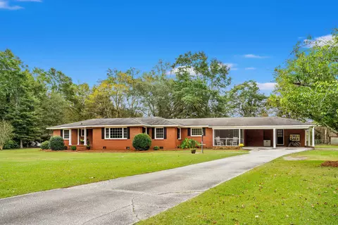 4867 Bluff Rd, Mullins, SC 29574