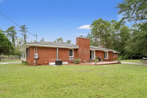 Exterior - 4867 Bluff Rd, Mullins, SC 29574 photo 4 of 8