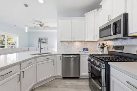 Kitchen - 146 Harbor Lights Dr, Surfside Beach, SC 29575 photo 4 of 12