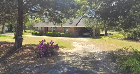 98 Old Cemetary Rd, Andrews, SC 29510