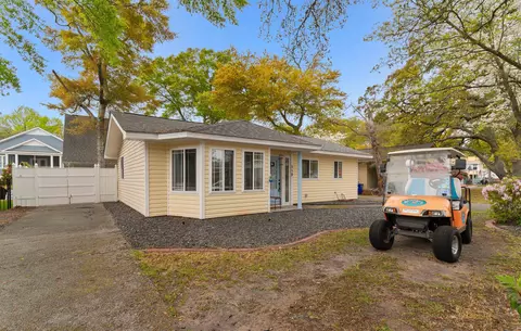 519 3rd Ave S, Surfside Beach, SC 29575