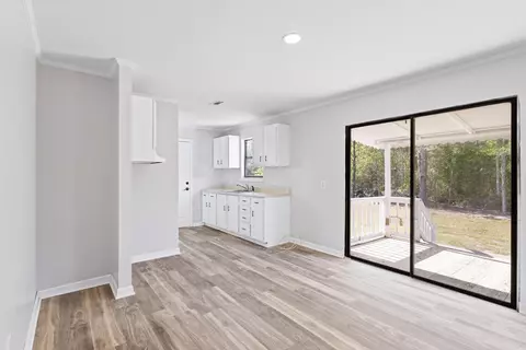Living - 1825 Bluff Rd, Marion, SC 29571 photo 1 of 1